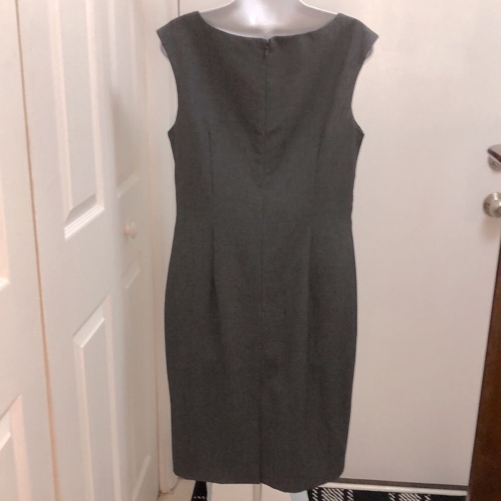 CALVIN KLEIN CHARCOAL GRAY DRESS • RUFFLE DETAIL • SLEEVELESS • Sz 14 - Picture 6 of 14